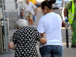 Venezia, richiesta di residenza con documento falso: arrestata una badante moldava