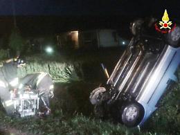 Incidente a Ospedaletto Euganeo: auto finisce nel fossato