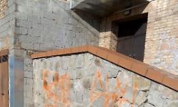 Vandali imbrattano le pareti della chiesa parrocchiale di Brenta d’Abbà a Correzzola