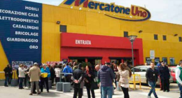 Mercatone Uno di Curtarolo: dopo l’apertura straordinaria via alla nuova gara