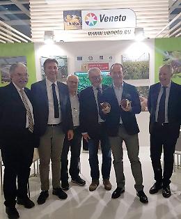 Fruit Logistica Berlino: anche Zaia in visita allo stand del radicchio di Chioggia