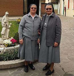Festa in parrocchia a Conselve per le madri canossiane