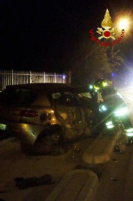 Auto si schianta contro un muretto a Terrassa Padovana