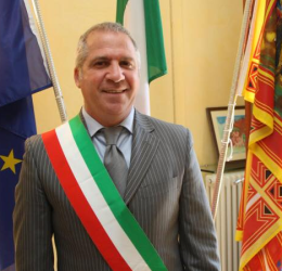 Santa Maria di Sala. Fragomeni fa il vuoto  dietro di sé, rieletto sindaco