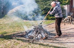 Allarme incendi, “evitare i fuochi fai da te”