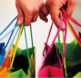 Crisi del commercio a Padova: serrande abbassate e negozi vuoti tra caro affitti e cantieri. Servono soluzioni strutturali per il rilancio