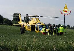 Incidente fra auto e moto a Saccolongo: quattro feriti, gravissimo il centauro