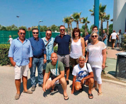 Abusivi in spiaggia, sopralluogo dei parlamentari della Lega a Chioggia