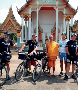 I Free Bikers di Porto Viro ambasciatori in Thailandia