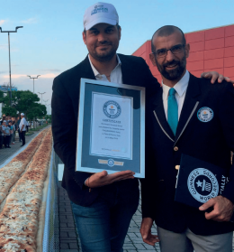 Quasi 170 metri di focaccia: è (ancora) record a Pontelongo