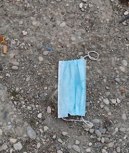 Chioggia, Fare Verde lancia l'allarme abbandono mascherine e guanti