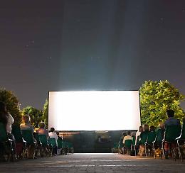 Montegrotto Terme si accende con il cinema sotto le stelle: al via la rassegna estiva 2025