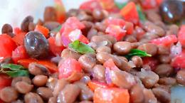 Insalata estiva con fagioli borlotti