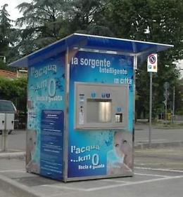 Cona: acqua potabile per tutti grazie a un distributore