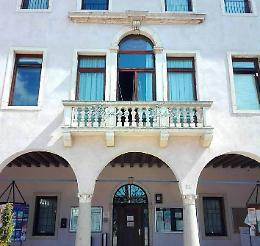 Conselve: nuove bacheche sotto la “Loza”, il confronto è ancora acceso