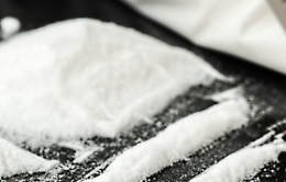 Cocaina e kit da spaccio in auto: 23enne denunciato a Oderzo