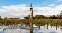 Orti, vigneti e monaci: è l’altra Laguna