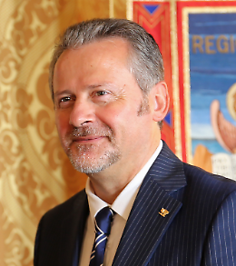 Tragedia sulle montagne del Nepal: muoiono gli alpinisti italiani Farronato e Caputo