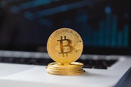 Criptovalute, PayPal apre ai pagamenti in Bitcoin& co.