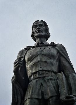 Nelle Filippine è festa nazionale attorno alla statua di Pigafetta, nel 500° del viaggio