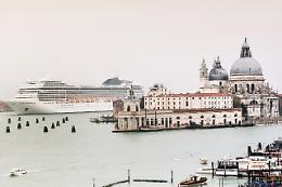 Via le grandi navi da Venezia, Legambiente: "Buona la decisione del Governo"