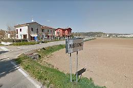 Topo d'appartamento in fuga spruzza spray urticante su ragazzina di 9 anni