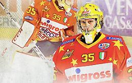 Hockey ghiaccio - Jonny Vallini resta in porta ad Asiago: la sua media parate è sul 95%