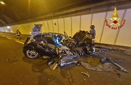 Vicenza, incidente nella galleria dell'autostrada fra Tir e auto: un ferito grave