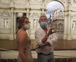 Vicenza, Iacchetti visita l'Olimpico con guida l'assessore Siotto. E resta ammirato