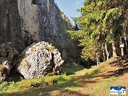 Due freeclimber soccorsi alla palestra di roccia del Cornetto: sbattono entrambi la testa nella caduta