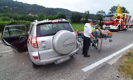 Sei feriti a Cornedo nello scontro tra un furgone, un SUV e un'auto: bloccata la SP 246