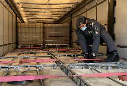 3 mila litri di gasolio di contrabbando sequestrati dalla GdF e donati ai Vigili del Fuoco