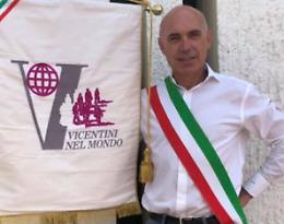 Muore improvvisamente per un malore mentre fa il bagno il sindaco di Rotzo Aldo Pellizzari