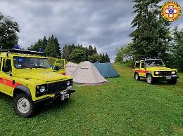 Maltempo: le tende degli scout trasferite da Val Magnaboschi al palasport di Cesuna