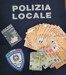 A Campo Marzo: beccato uno spacciatore che aveva già guadagnato 1350 euro
