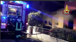 Incendio in una taverna a Piovene Rocchette, intervenuti i vigili del fuoco: salvate tre persone