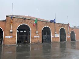 Chioggia: bandiere a mezz’asta al Mercato Ittico in ricordo di Massimo Boscolo