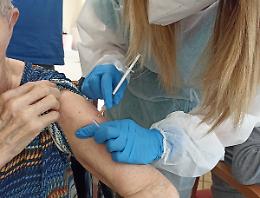 Rovigo, prenotazioni aperte per la terza dose agli over 60