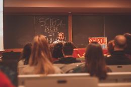 Scienze Politiche: gli studenti fermano il numero chiuso
