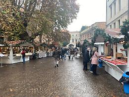 Natale a Padova: apre il “Villaggio di Babbo Natale” in piazza Eremitani