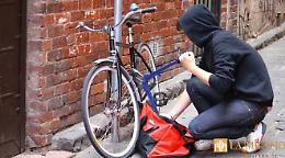 Allarme furti di biciclette a Padova: colpita anche una coppia di turisti scozzesi