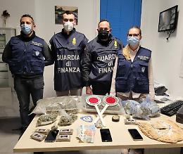 Vicenza, la Guardia di Finanza arresta 3 giovani per spaccio e sequestra 3.3 chili di hashish e marijuana