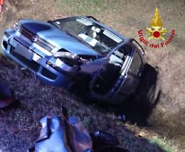 Sossano, scontro tra due auto: una finisce nel canale di scolo. Una donna ferita