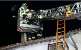 Montorso, incendio di una canna fumaria: i pompieri evitano che si estenda a tutta la casa