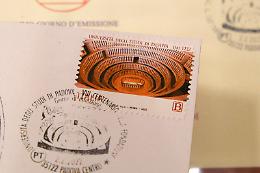 Padova, emesso oggi il francobollo celebrativo per gli 800 anni dell'università di Padova