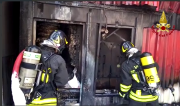Camisano, caldaia scoppia alla Cereal Docks: il fumo dell'incendio visibile da chilometri