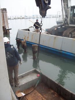 Chioggia: smantellato il vecchio pontile a Piazza Vigo