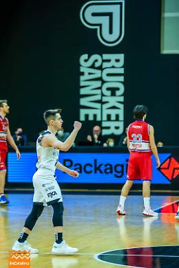 Basket B, la Rucker Sanve torna alla vittoria battendo Mestre