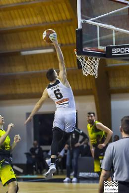 Basket B, Rucker Sanve vince a Bergamo e resta quarta