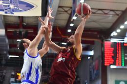 Basket A, Reyer corsara a Sassari